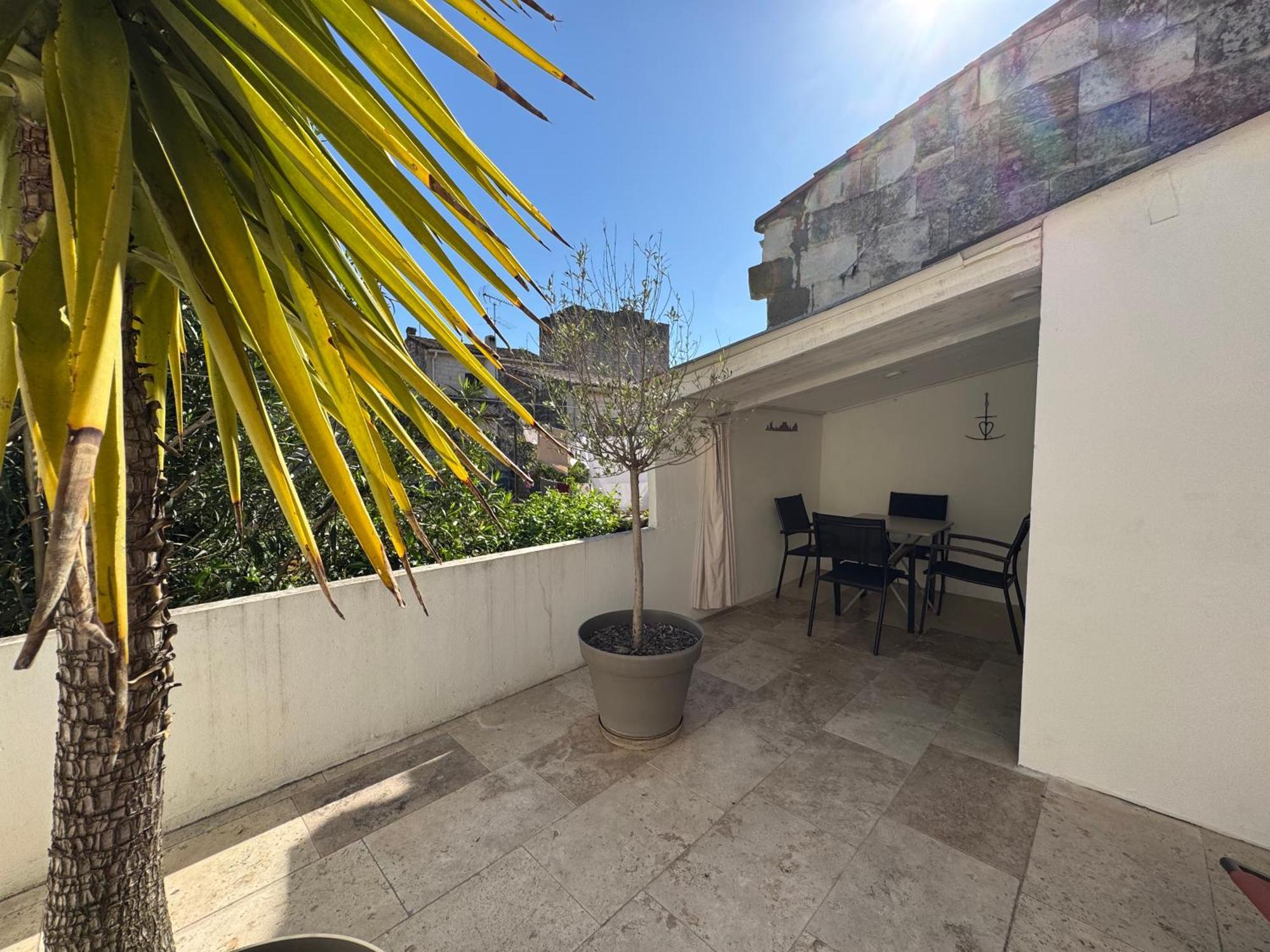 Bel Appartement Terrasse 4 Etoiles Intra Muros Aigues-Mortes Eksteriør bilde